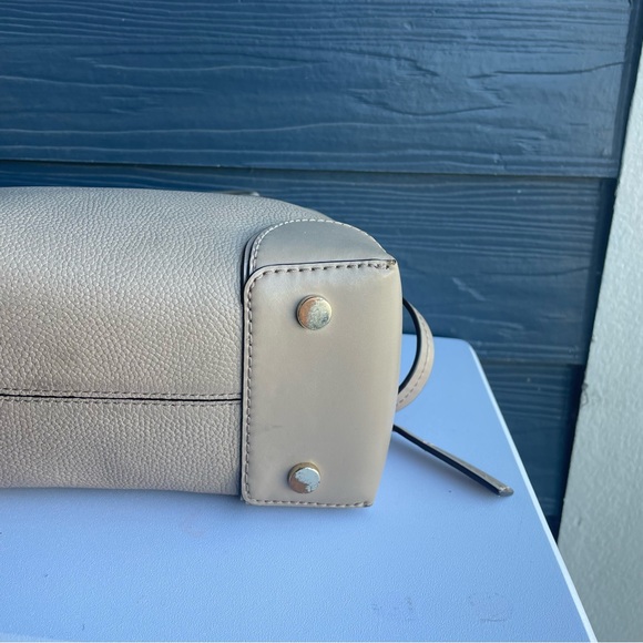 Michael Kors Mercer Gallery Women's Medium Tote - Picture 7 of 10